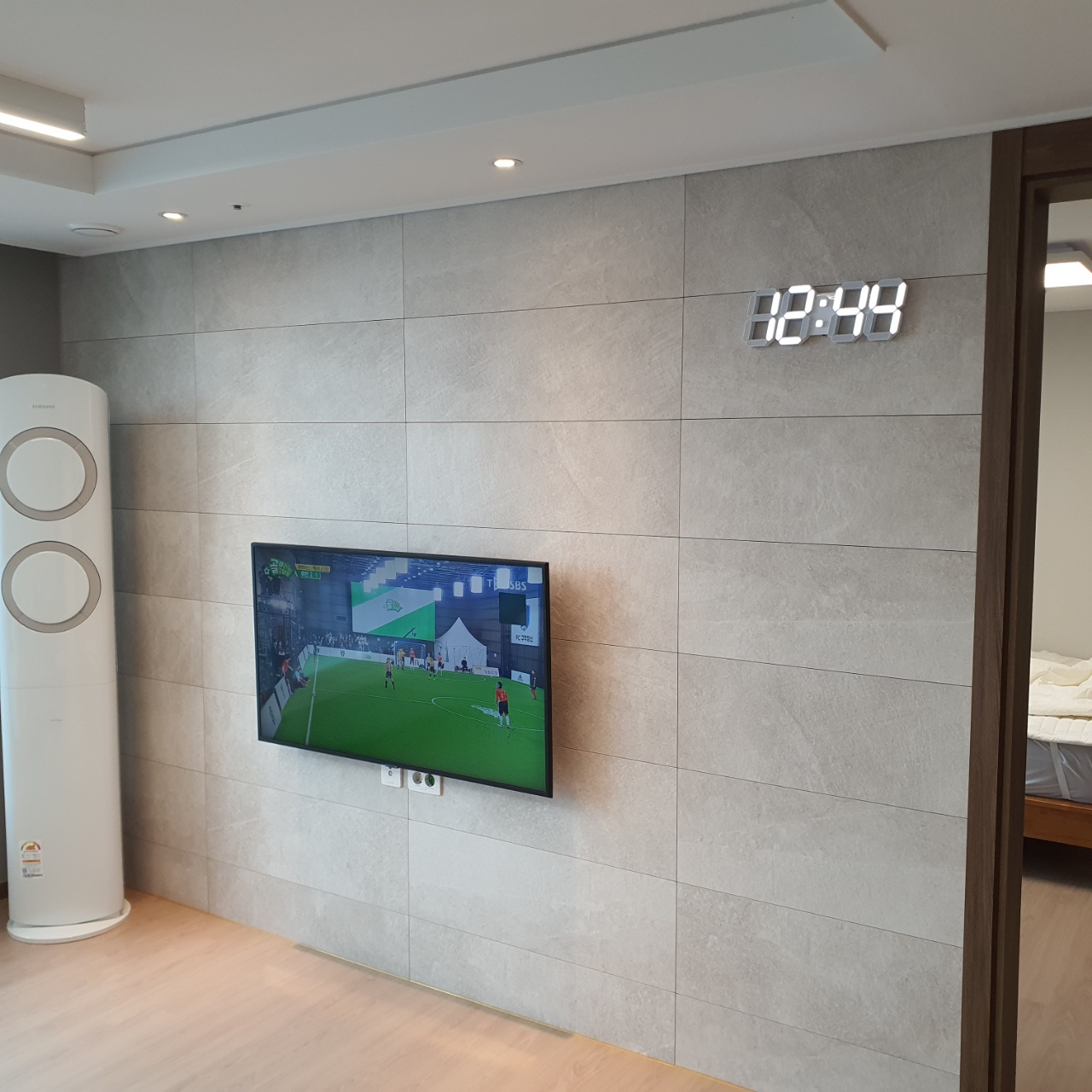 벽걸이TV 시공 2